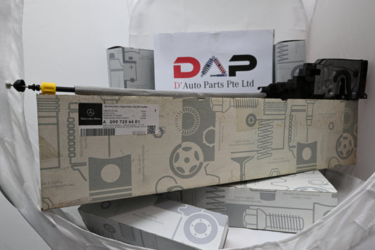 Merc Front Left Door Lock 099 720 6401