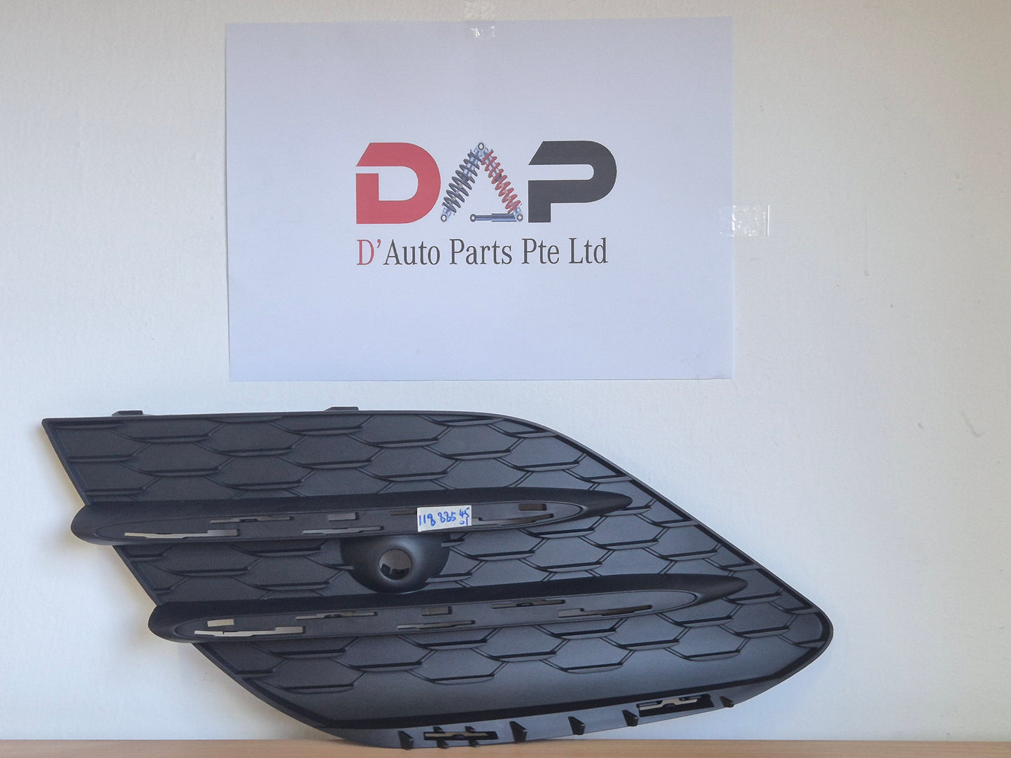 Merc Front Left Lower Bumper Area Cover 118 885 4501