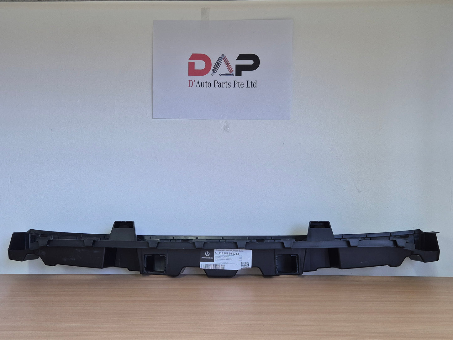Merc Rear Bumper Center Support Bracket 118 885 5402 64