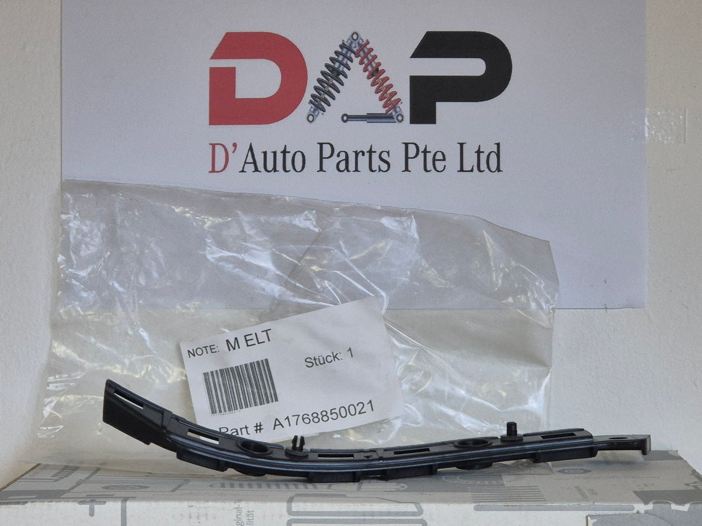 Merc Rear Left Bumper Mounting Rail 176 885 0021