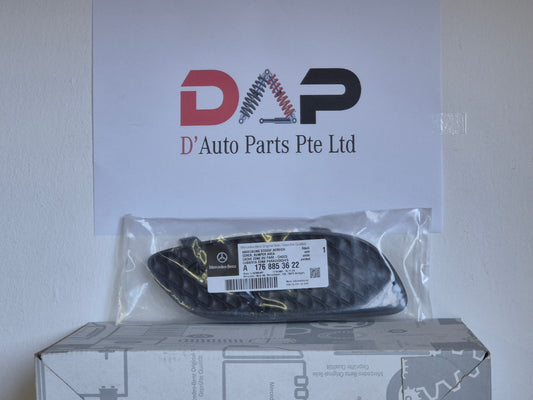 Merc Front Right Bumper Area Cover 176 885 3622