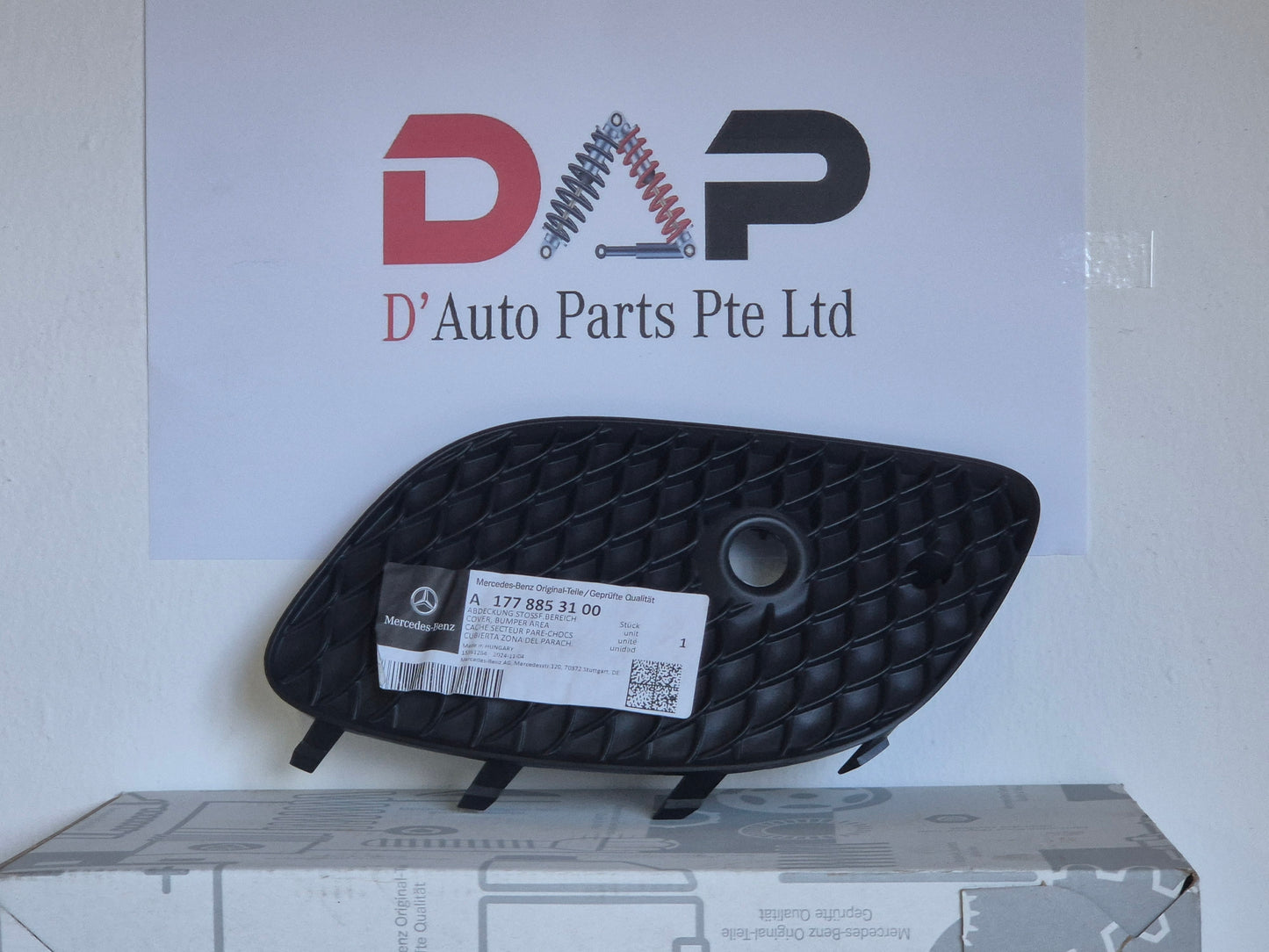 Merc Front Left Lower Bumper Area Cover 177 885 3100