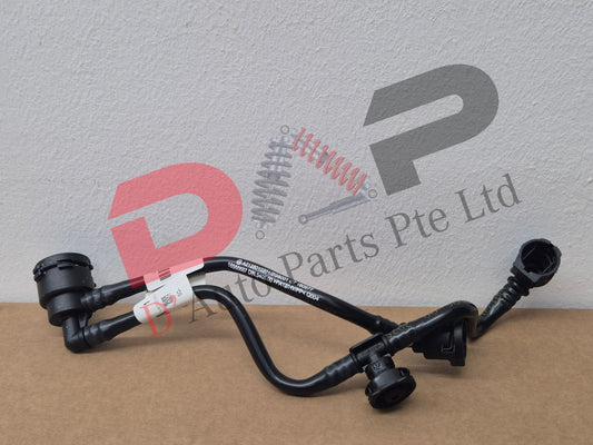 Merc Bleed Line - Container To Right Cooler And Engine 213 501 0201