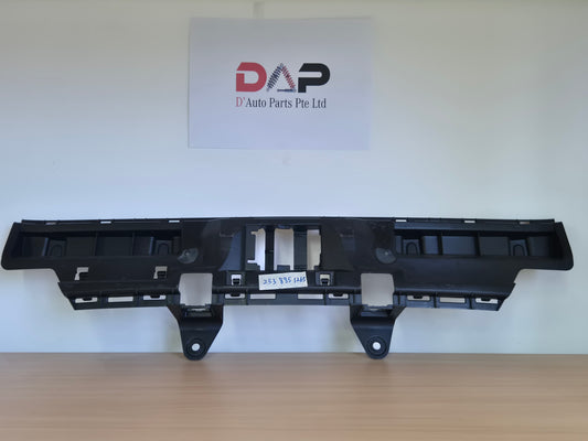 Merc Basic Carrier Bumper Rear Center 253 885 1265