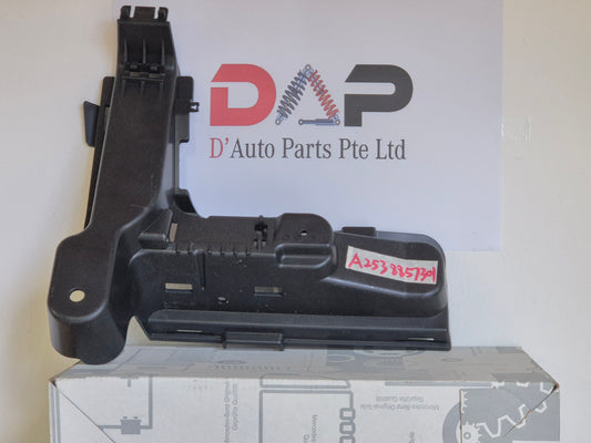 Merc Rear Left Lower Bumper Holder 253 885 7301